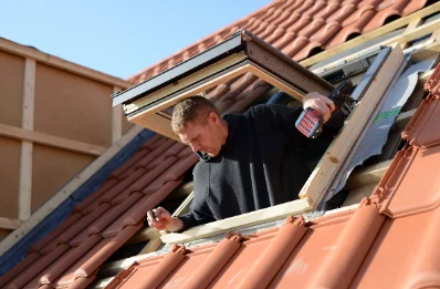 Pose de fenêtres de toit Velux à Grosrouvres
